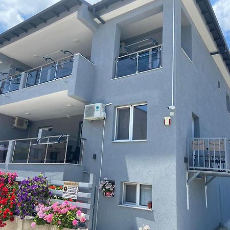Apartments Miki Polychrono Exterior photo