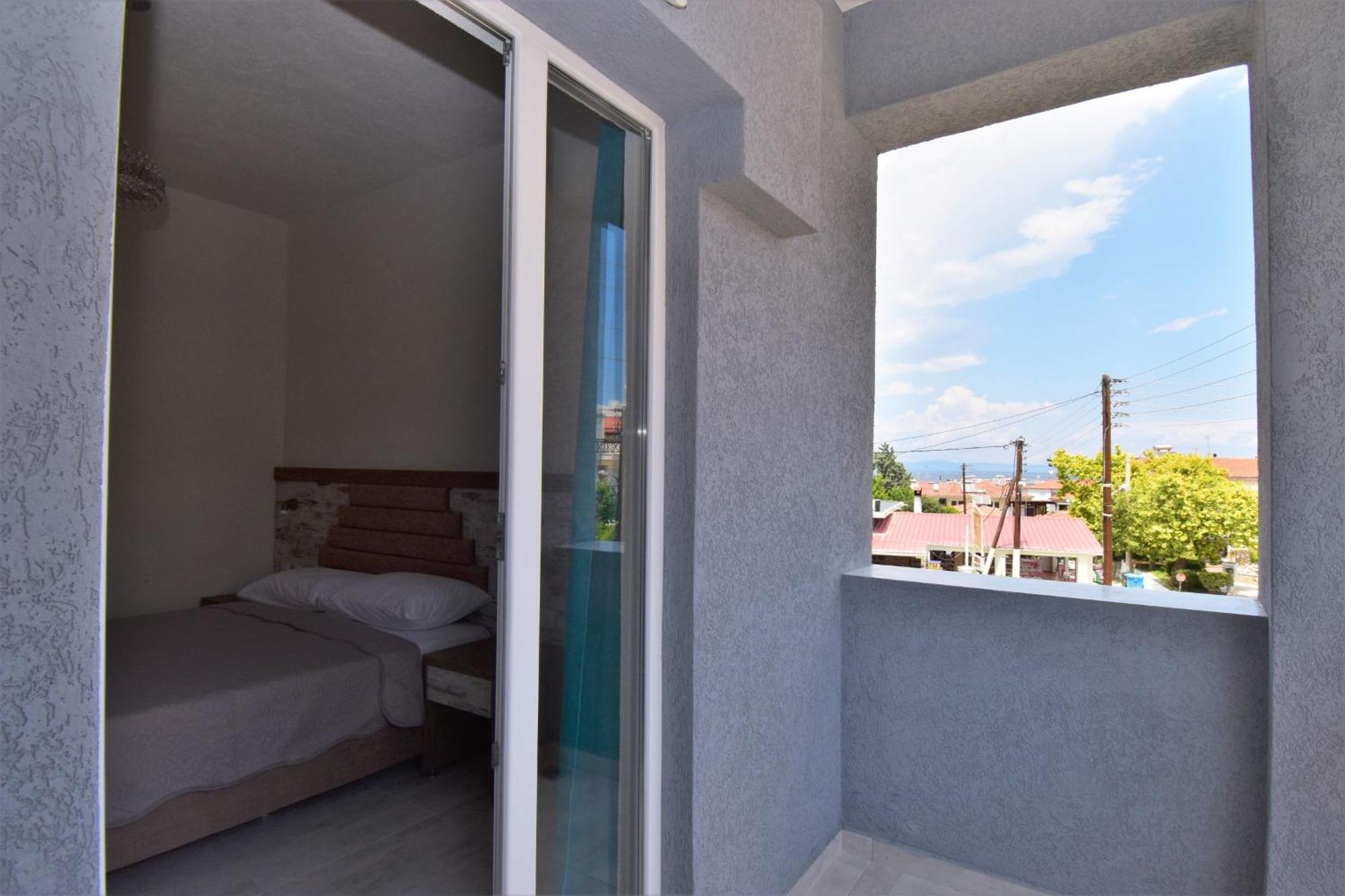 Apartments Miki Polychrono Exterior photo